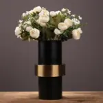 Avivash Vase