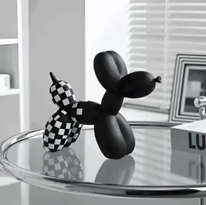 Balloon Pup Art - Creative Balloon Dog Design for Home Decoration