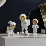 Banksy Little Diver Figurines tag1