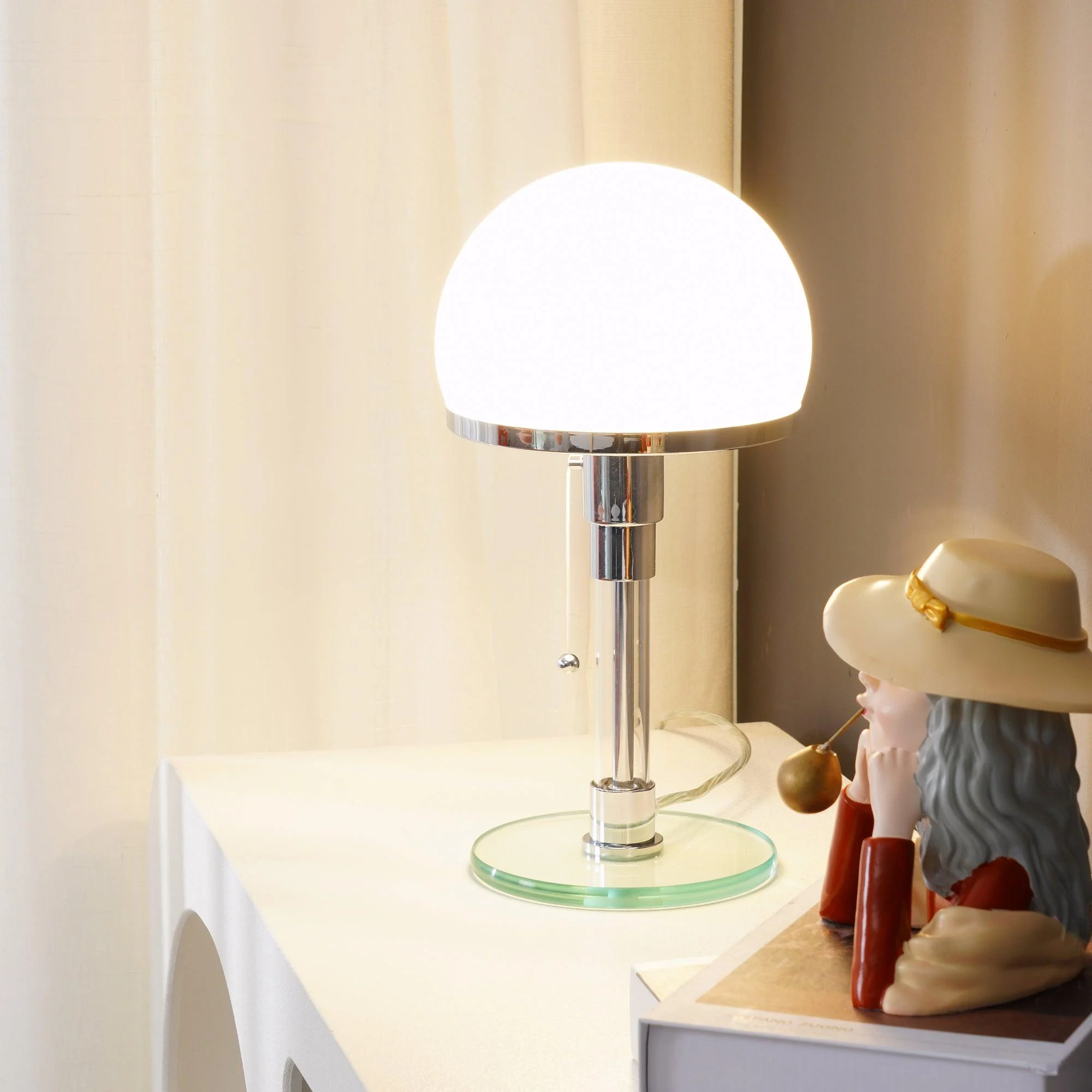 Bauhaus Table Lamp 7