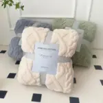 Beautiful sustainable blanket tag1