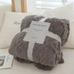 Beautiful sustainable blanket tag1