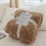 Beautiful sustainable blanket tag1