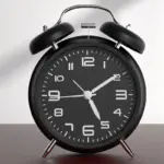 Bedroom_Alarm_Clock_-_Analog_-_Wireless_alarm_clock_-_Black_-_Metal_-_Traditional_-_-_tag1_-4152454 Bedroom Alarm Clock Analog Wireless alarm clock Black Metal Traditional tag1