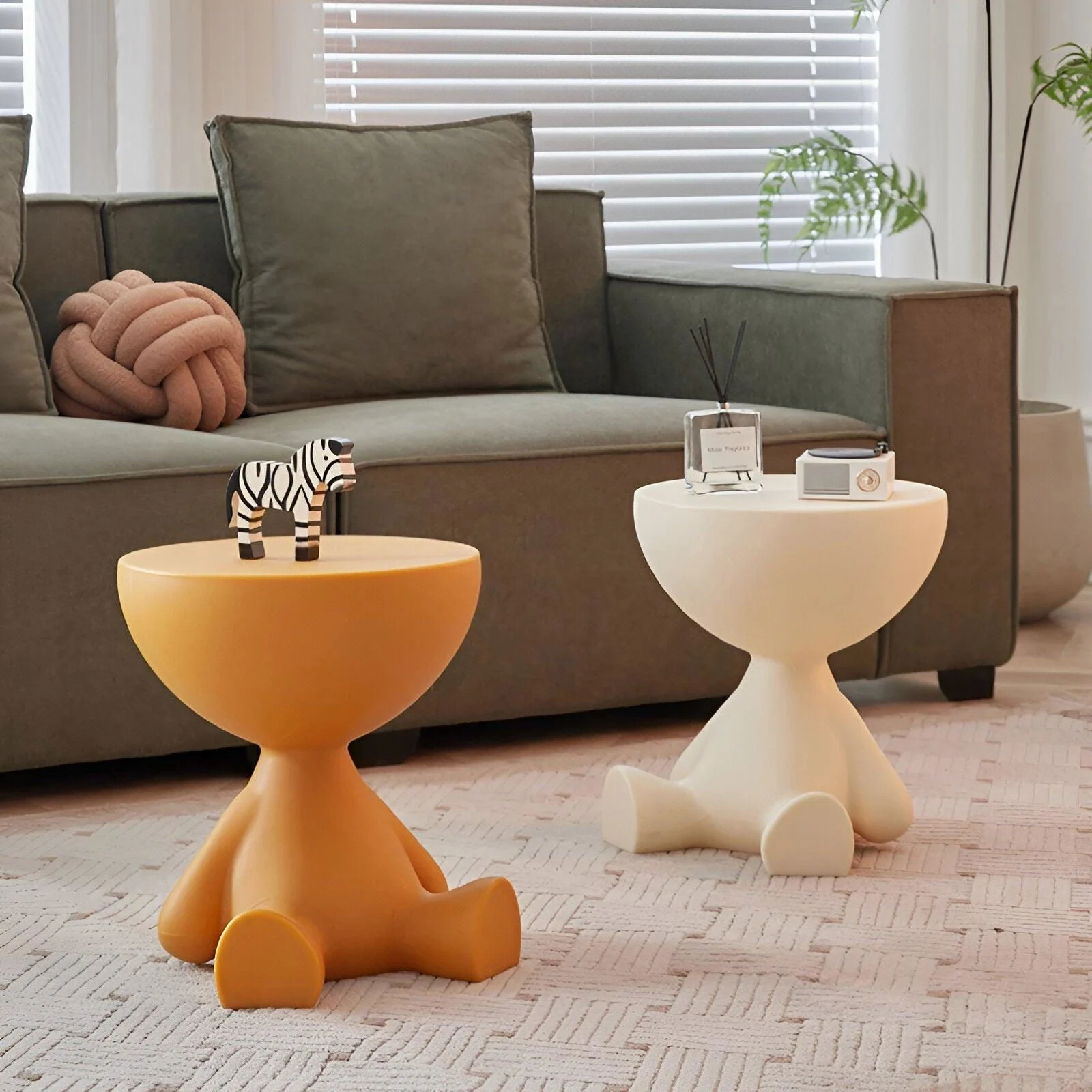 Beef Cream Side Table - Black Round Coffee Table - Cute Plastic Side Table -  - #tag1#