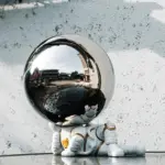 Big_Planet_Astronaut_Sculpture_-_-_tag1_-4150515 Big Planet Astronaut Sculpture tag1