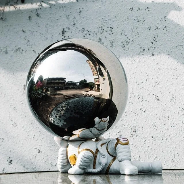 Big Planet Astronaut Sculpture -  - #tag1#