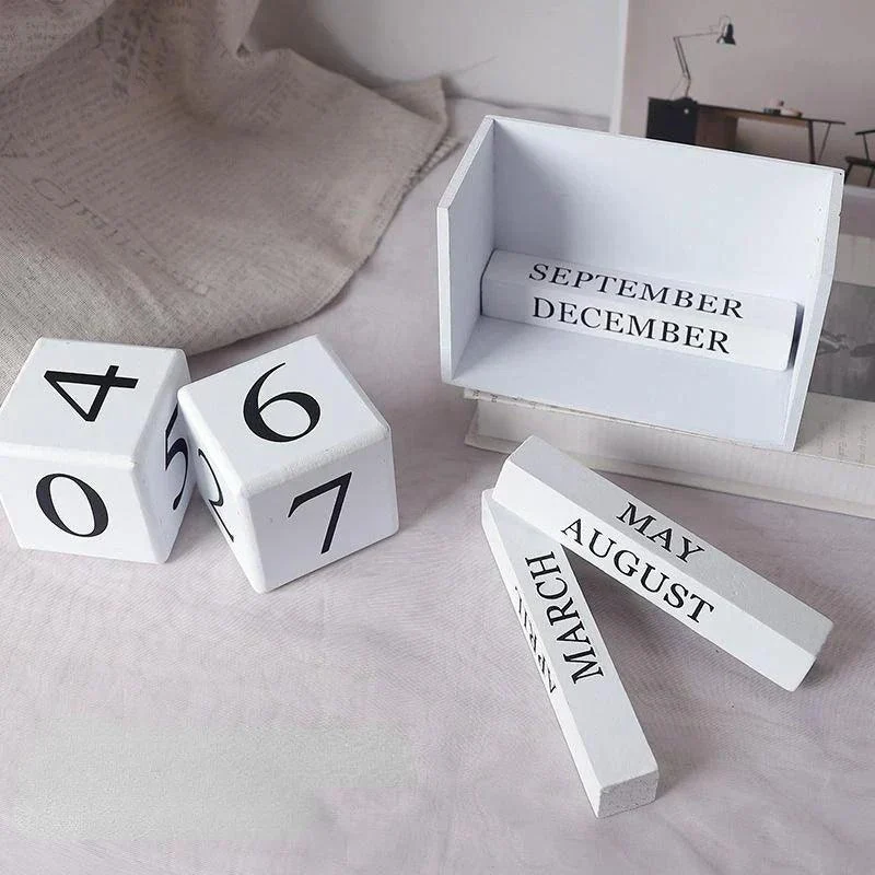 Black & White Wooden Block Calendar -