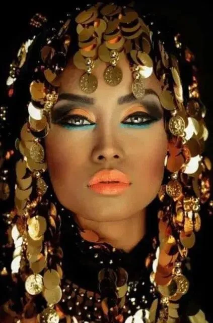 Bling Woman -  - #tag1#