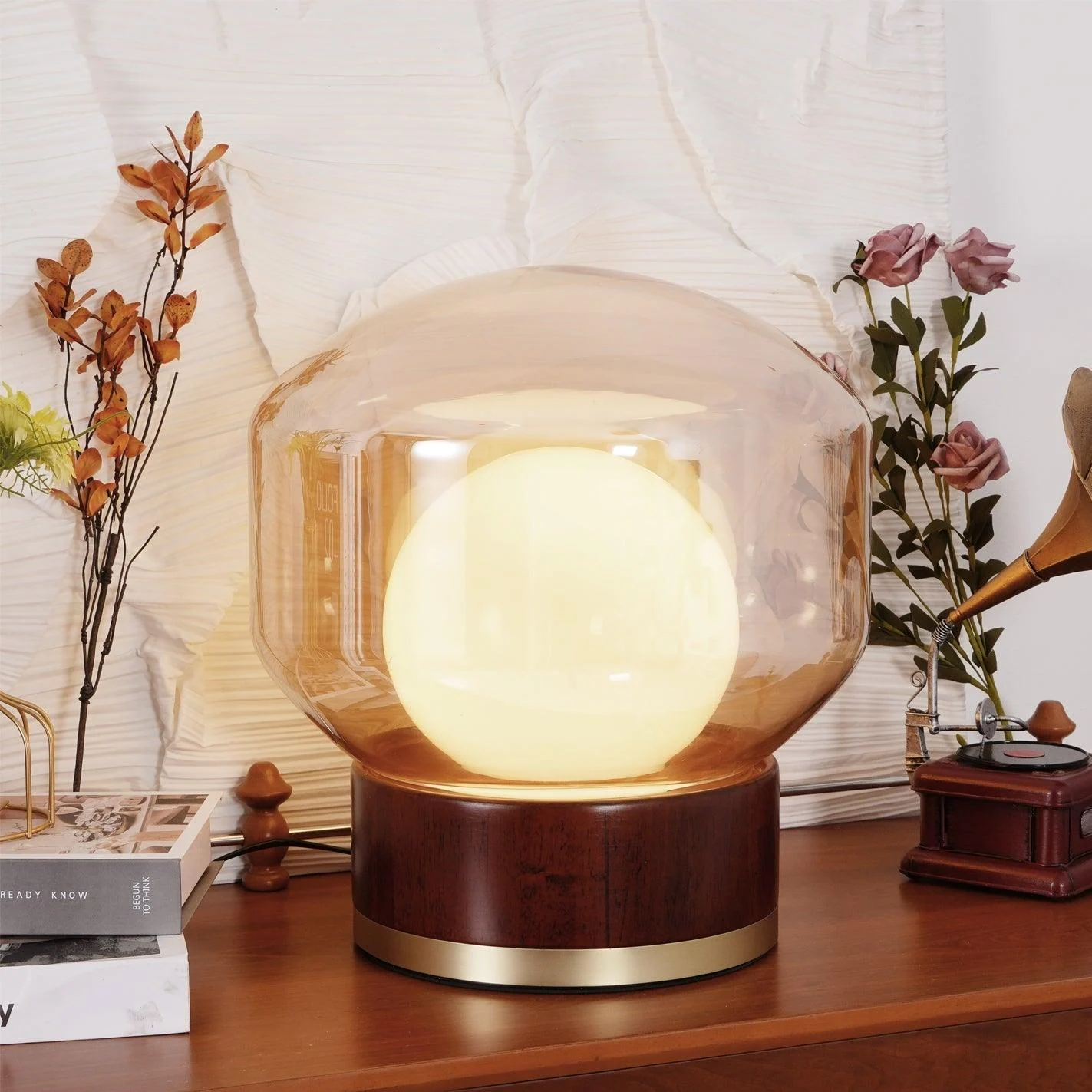 Boule Table Lamp 3