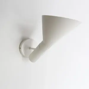 Brady Modern LED Wall Lamp Indoor Rotating Dining/Living Room Black