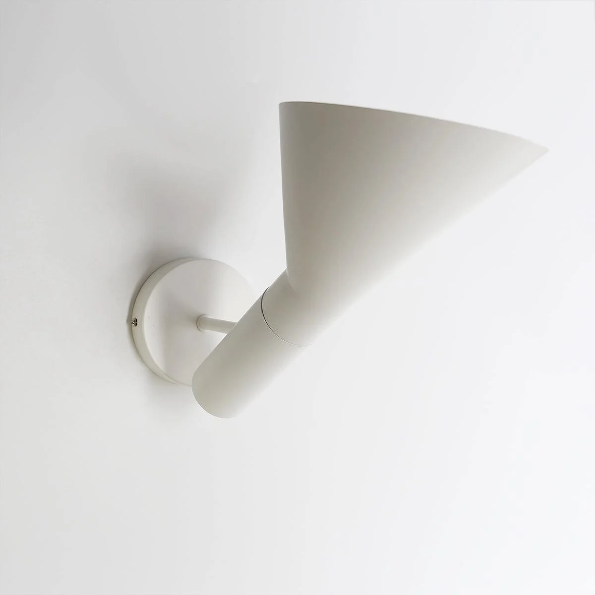 Brady Modern LED Wall Lamp Indoor Rotating Dining/Living Room Black -  - #tag1#
