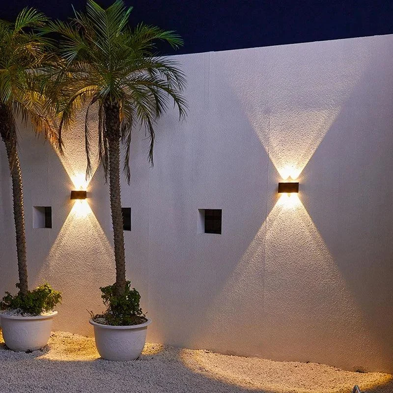 BrightBreeze - Solar Balcony Lamp -  - #tag1#