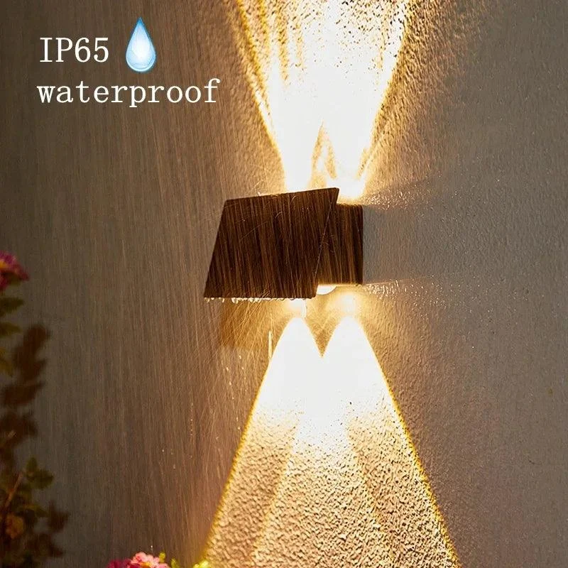 BrightBreeze - Solar Balcony Lamp -  - #tag1#