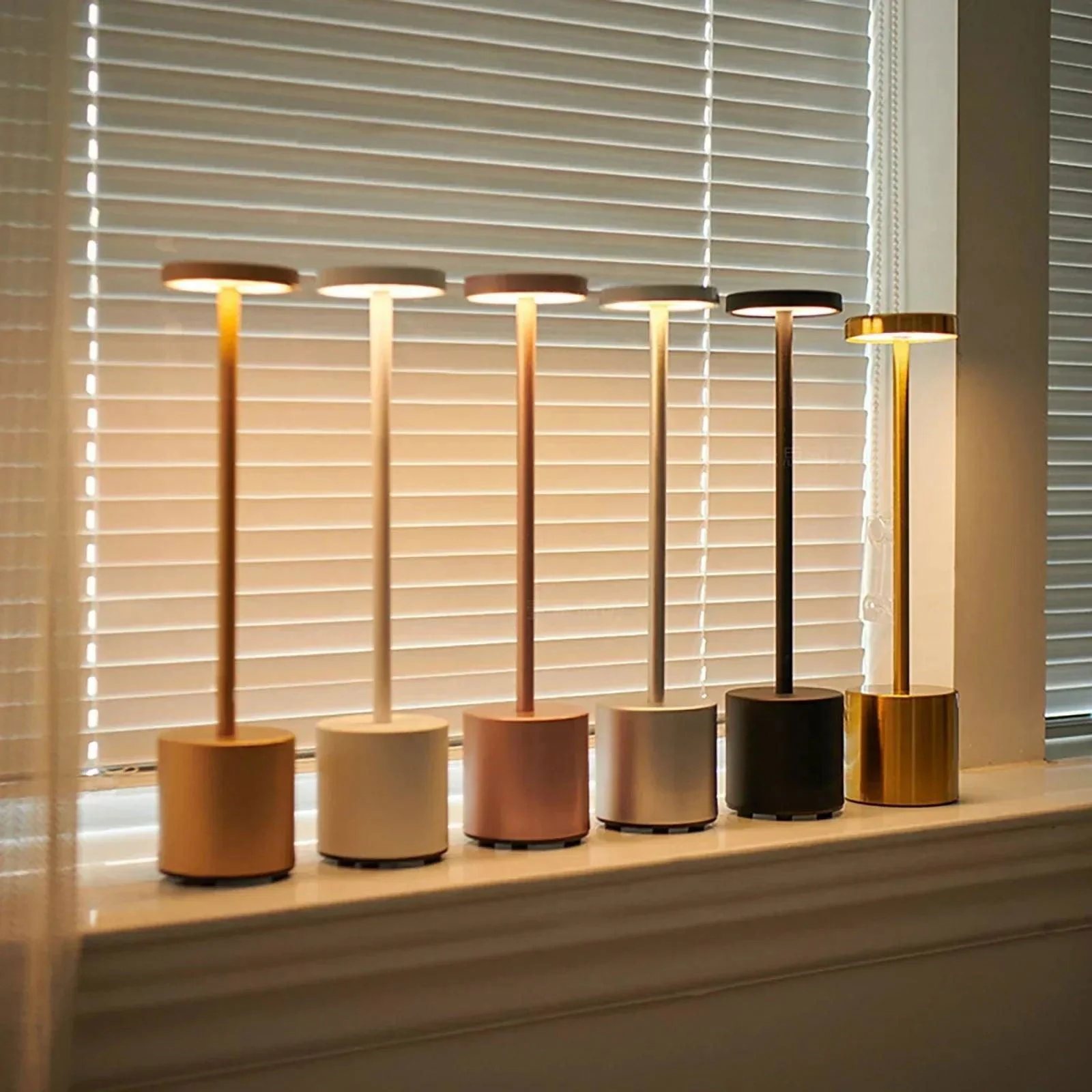 BrightTouch - LED table lamp with intuitive touch sensor -  - #tag1#