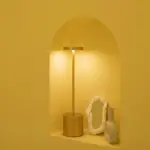 BrightTouch_-_LED_table_lamp_with_intuitive_touch_sensor_-_-_tag1_-4164409 BrightTouch LED table lamp with intuitive touch sensor tag1