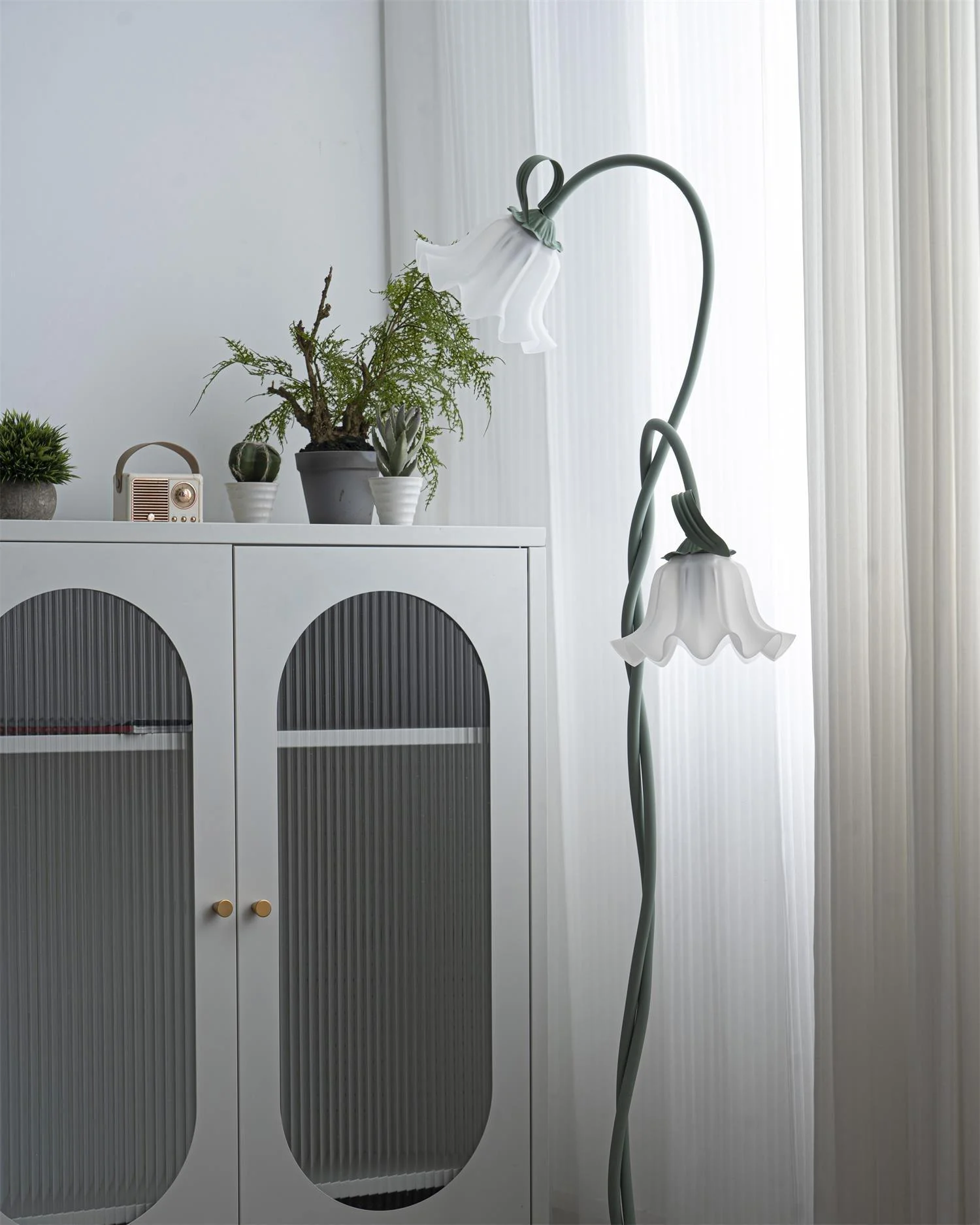 Calla Flowers Floor Lamp – Elegant and Atmospheric Lighting -  - #tag1#