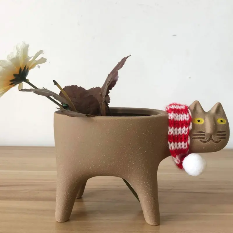 Cate Vases