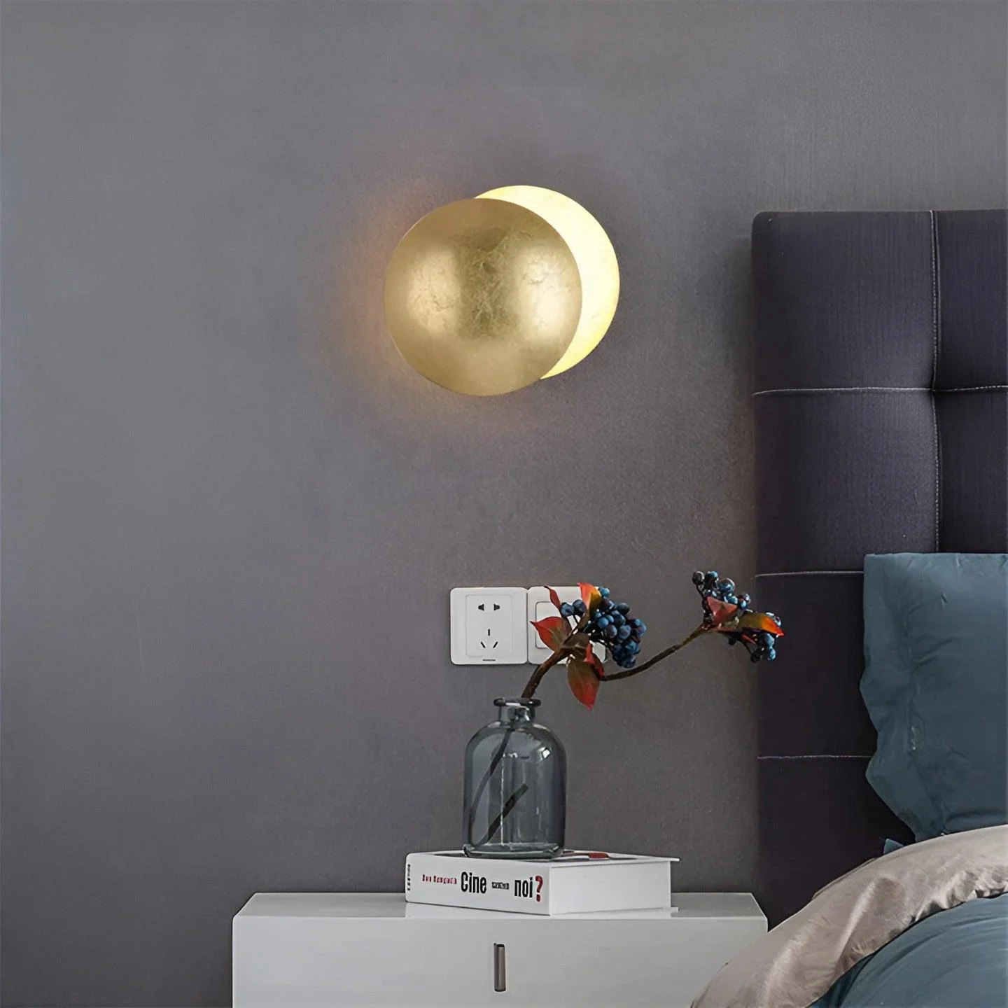 Celestial Glow - 360° rotatable LED wall lamp for timeless ambiance -  - #tag1#