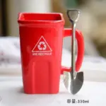 Ceramic Rubbish Bin Shape Mug With Shovel Spoon tag1
