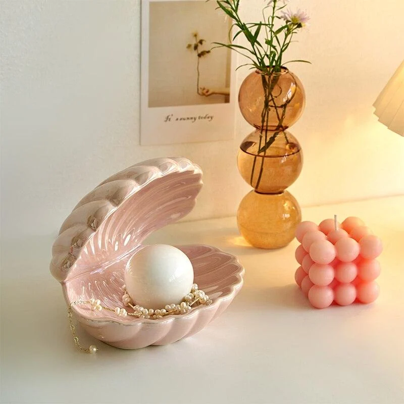 Ceramic Shell Table Lamp -