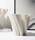 Ceramic_Table_Top_Vase_Twist_Centrepiece_Ceramic_-_-_tag1_-4169669 Ceramic Table Top Vase Twist Centrepiece Ceramic tag1