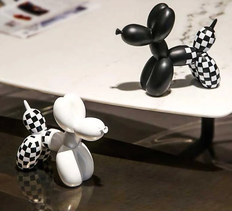 Checked balloon dog ornament -