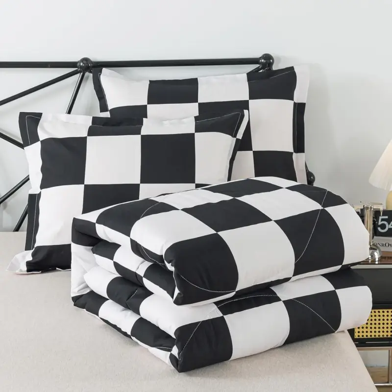Checkered Charm Bedding Set Single Queen Size Ensemble