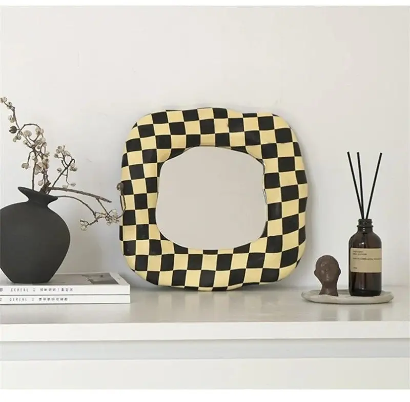 Checkmate Abstraction Mirror Special Shaped