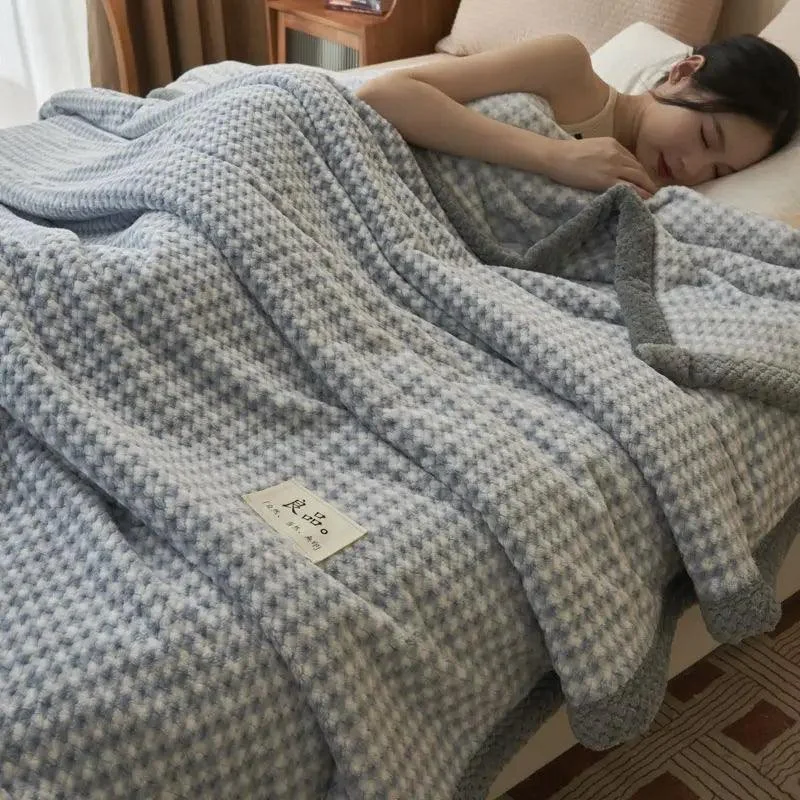 Chenille Knit Blanket: Cozy Elegance for Couch or Bed -