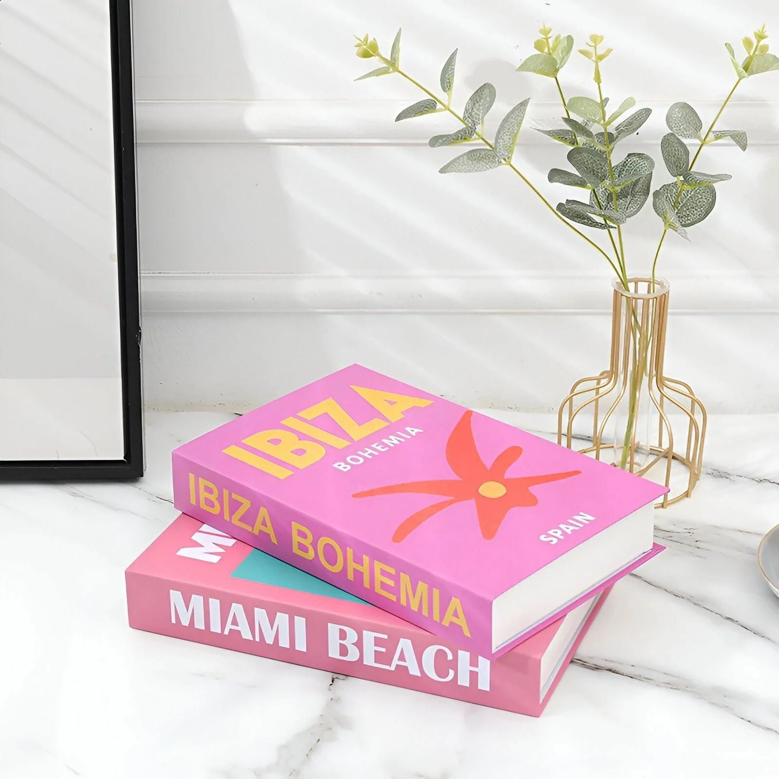 ChicFaux Deco Books - Coffee Table Books - Books for Decoration -  - #tag1#