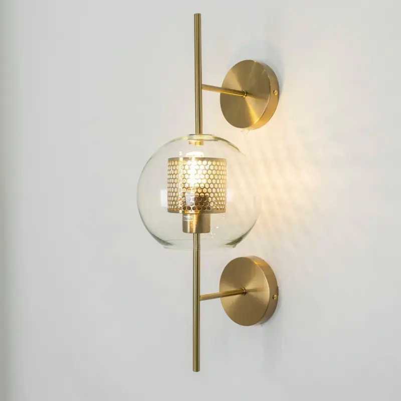 Chiswick Glass Wall Lamp 25 561b0f6f cd55 4fec 8124 3b1adbca0e3d