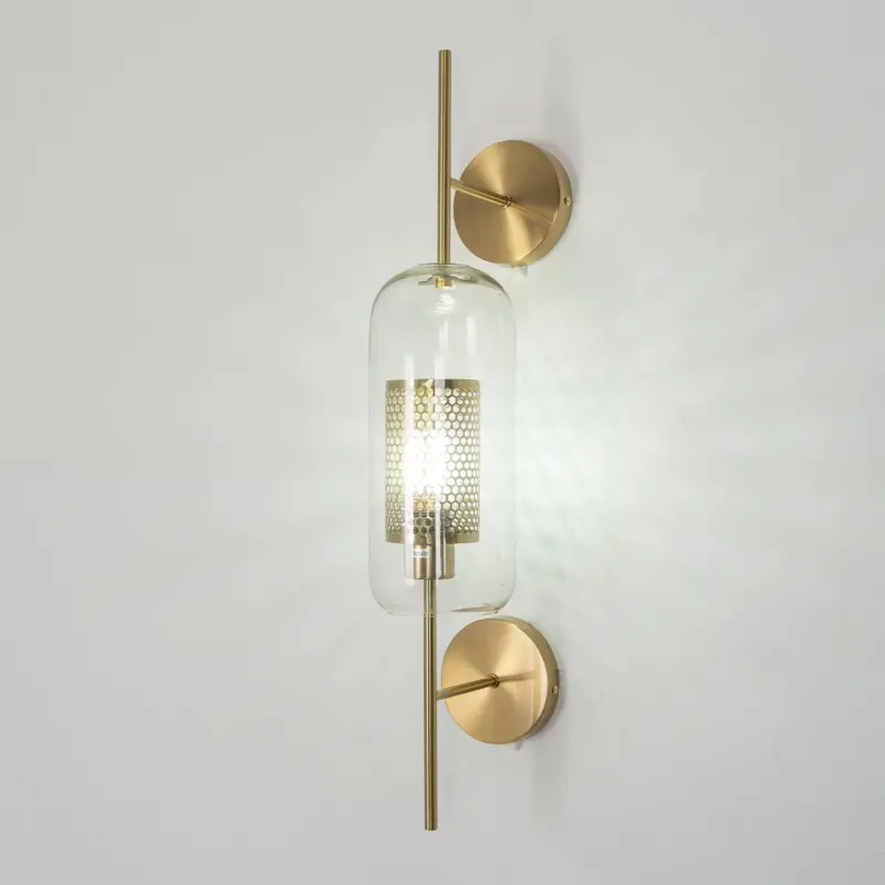 Chiswick Glass Wall Lamp 41 a3677ae7 8aa5 4e4c bf89 aa447c5e6014