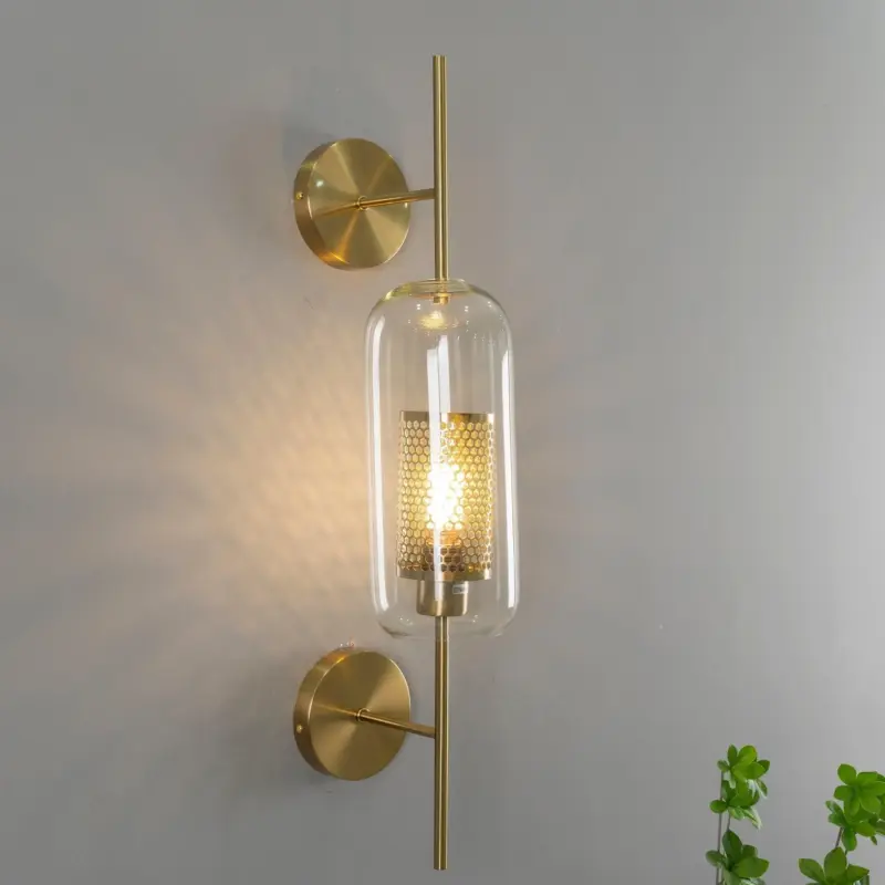 Chiswick Glass Wall Lamp 42 18afe531 808f 4c9c b901 a8e36b3a3cdb