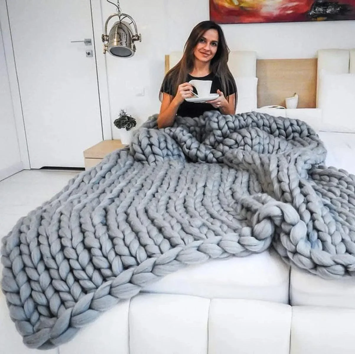 Chunky Knit Blanket: Cozy Wool Throw for Every Space -