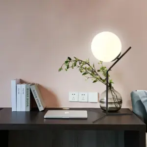 Classic Nordic Table lamp