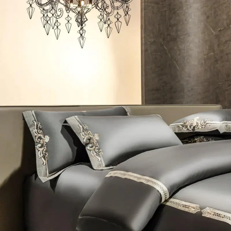 Cleopatra grey