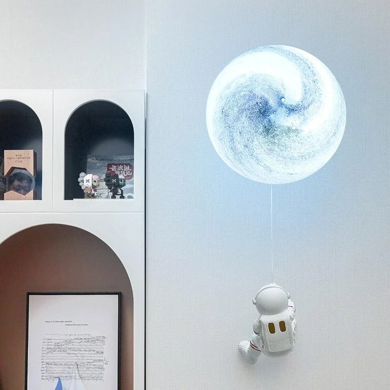 Climbing Wall Astronaut Moon Lamp -