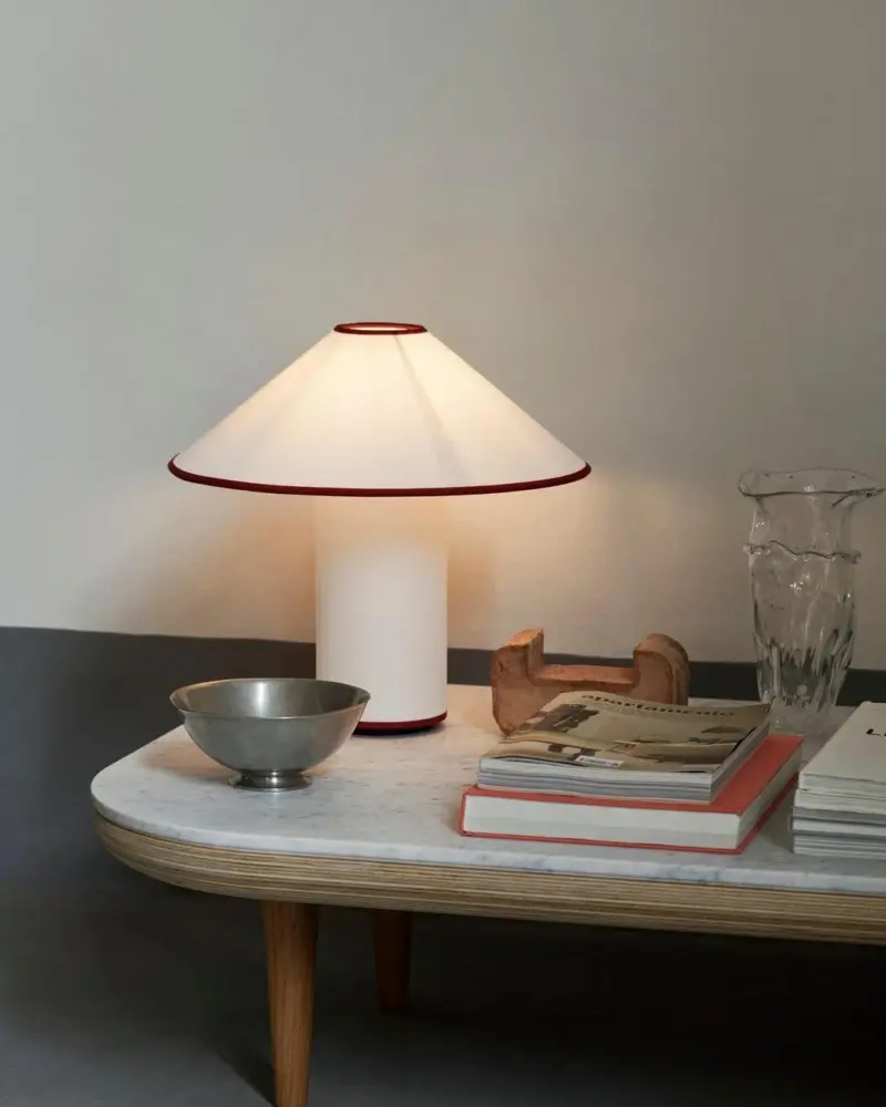 ColletteLuxe Elegant Table Lamp with Timeless Design tag1