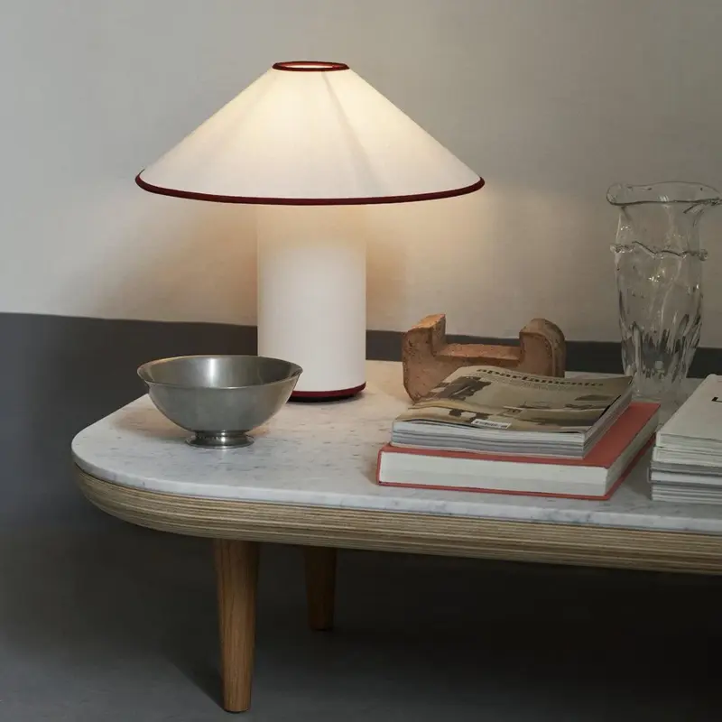 ColletteLuxe Elegant Table Lamp with Timeless Design tag1