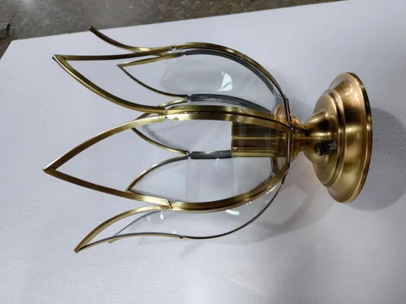 Colonial Brass Flower Ceiling Lamp with Crystal Clear Shades tag1