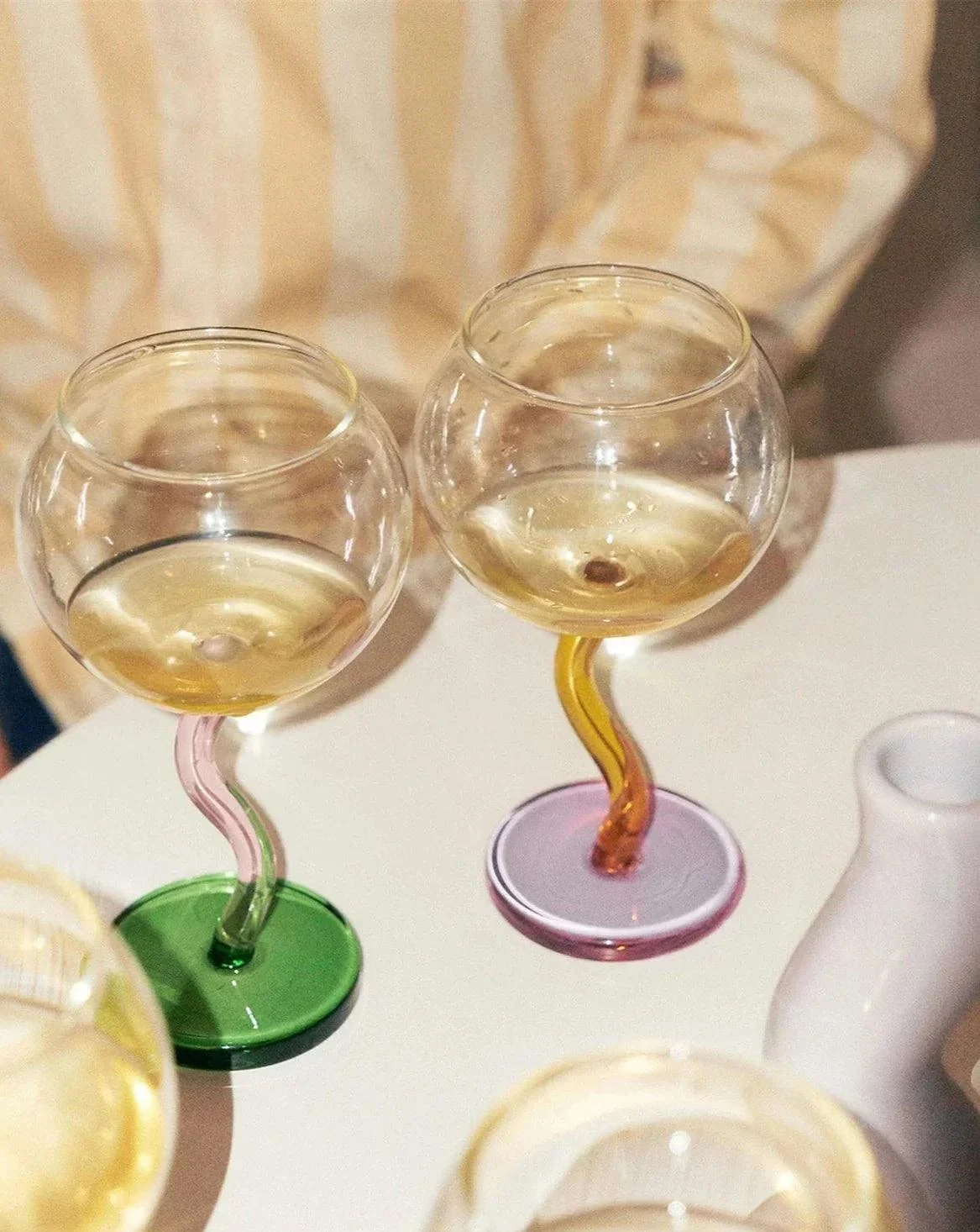 Colored Bubble Borosilicate Glass Twisted Wine Glass -