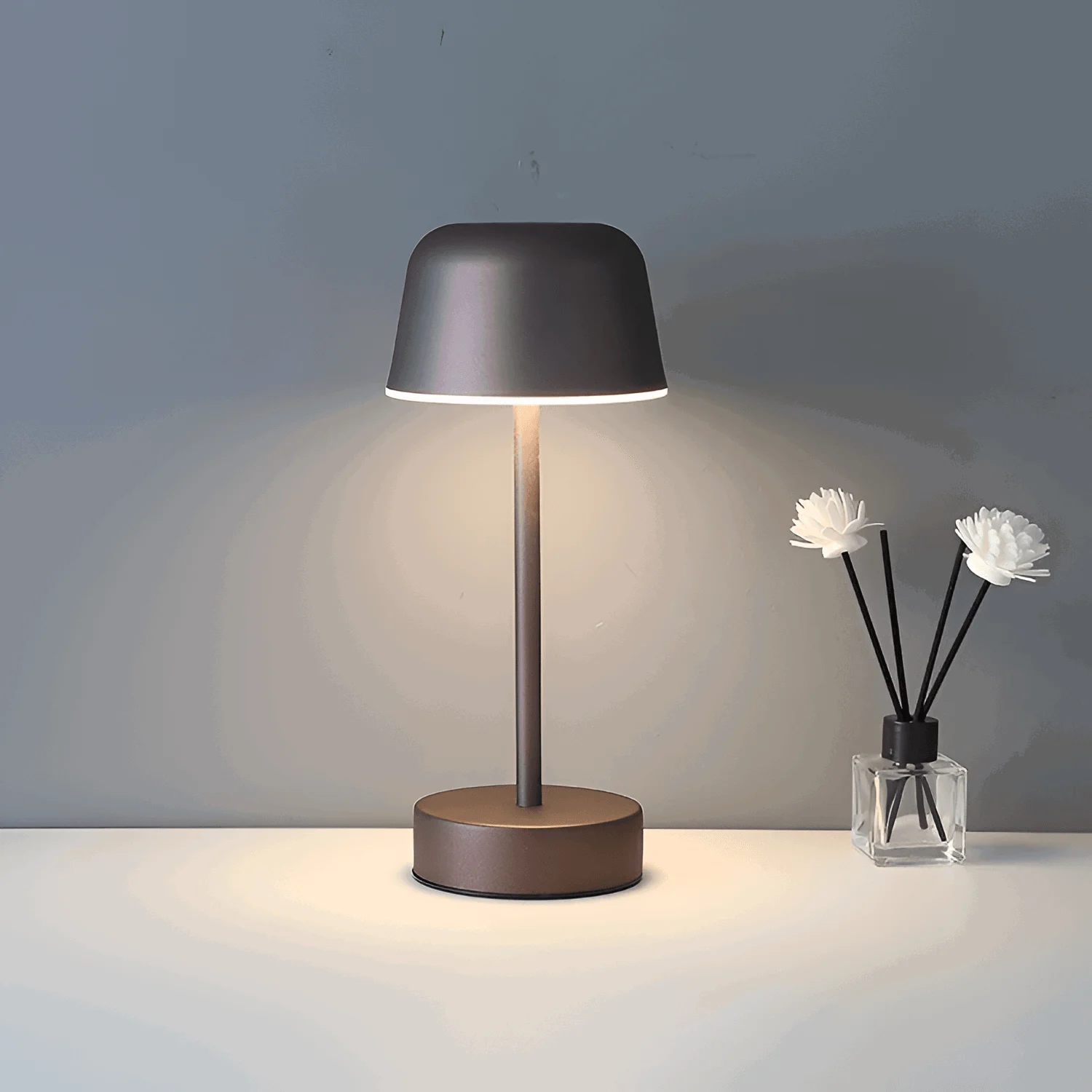 Colorful LED table lamp in retro design, wireless, USB -  - #tag1#