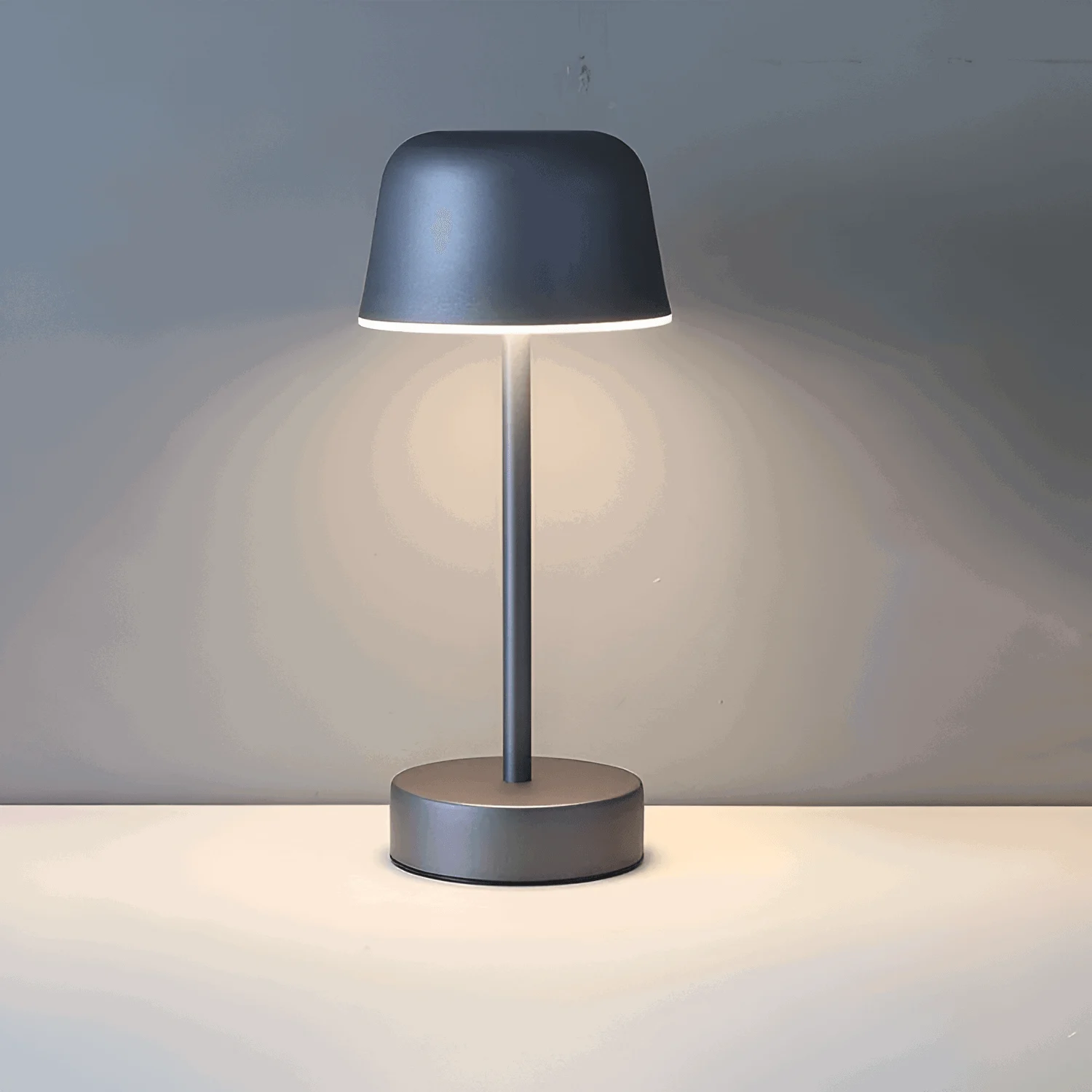 Colorful LED table lamp in retro design, wireless, USB -  - #tag1#