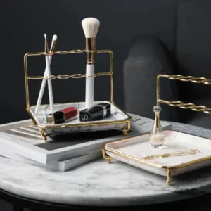 Cosmetic Brush Arbor