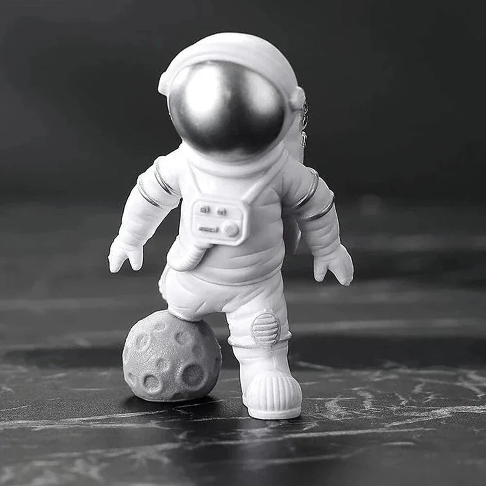 Cosmic Crew: Astronaut Sculptures for Inspired Desktop Adventures -