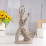 Couples Figurine Statue Sculpture tag1