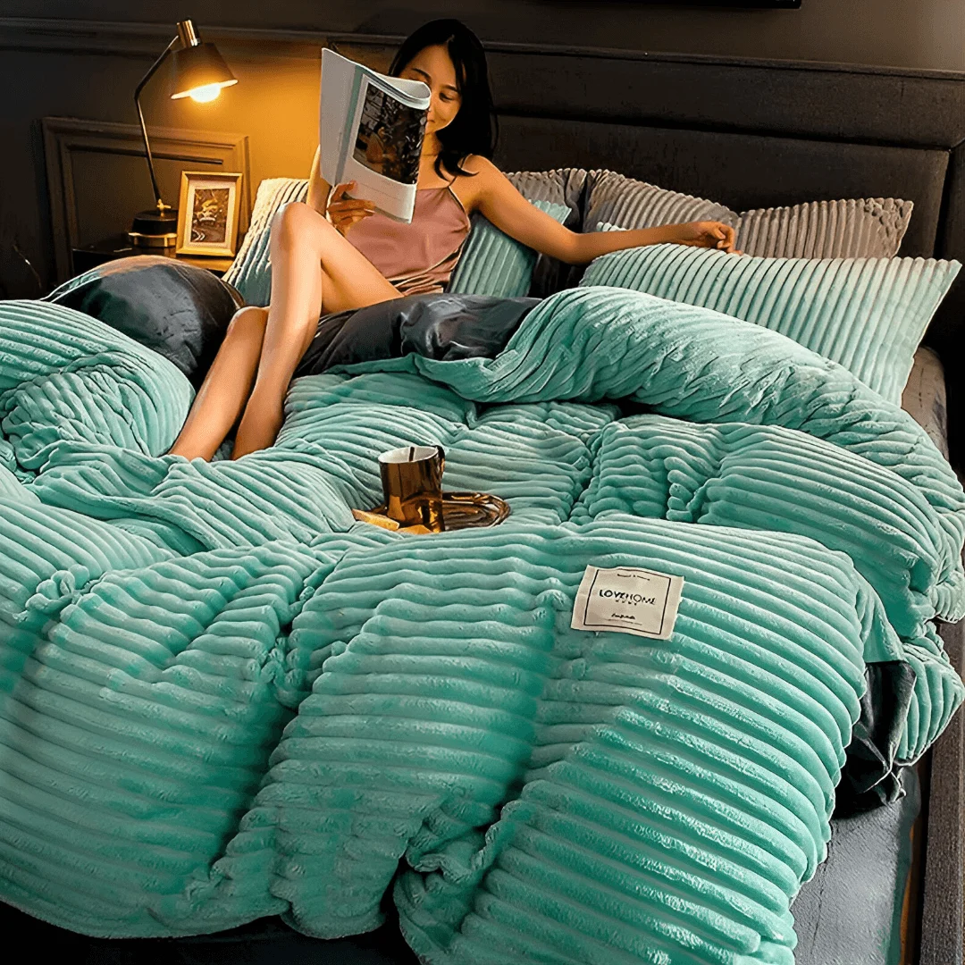 CozyComforter - Fluffy duvet cover that can be used year-round for ultimate luxury in bed -  - #tag1#
