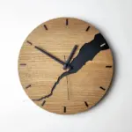 Crack_Wooden_Wall_Clock_-_-4167385 Crack Wooden Wall Clock