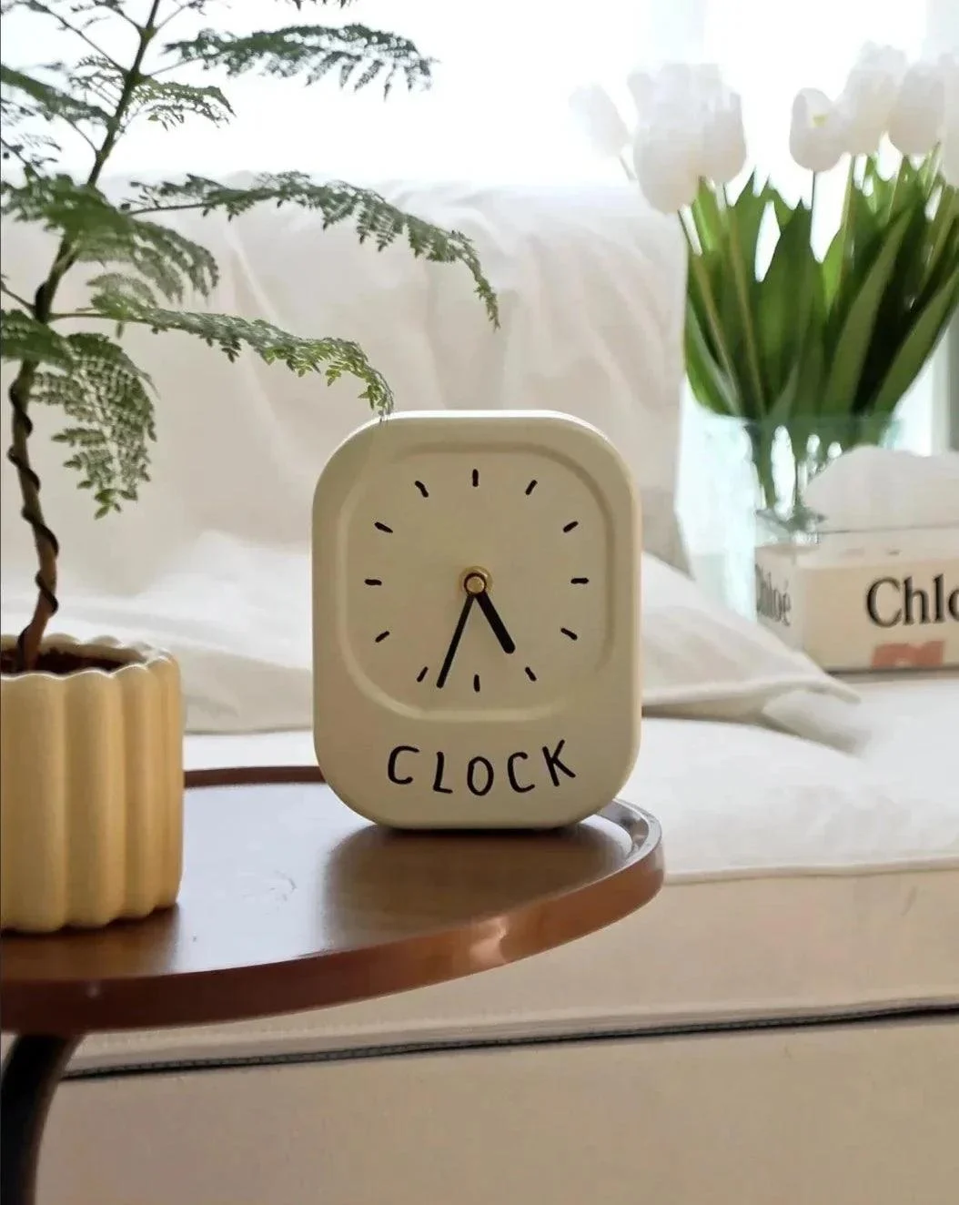 Cream White Minimalistic "Clock" -